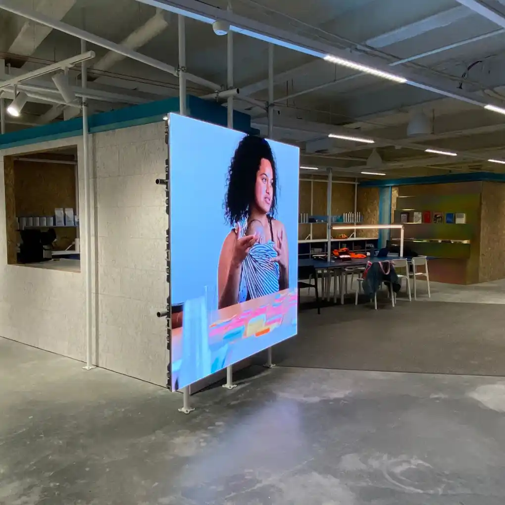 portfolio-led-screen-1