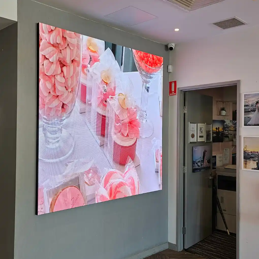 portfolio-led-screen-10