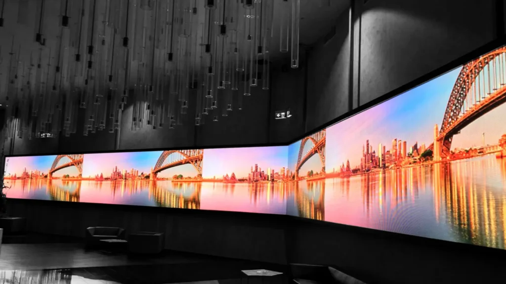 Large indoor and outdoor LED screen with high-brightness specification